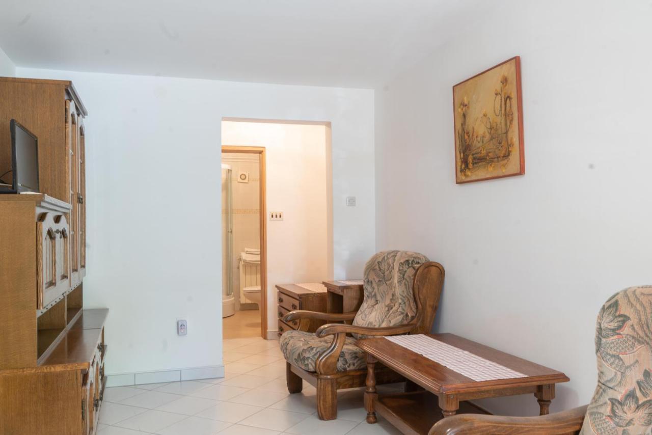 Rooms Ljubica Cres Εξωτερικό φωτογραφία